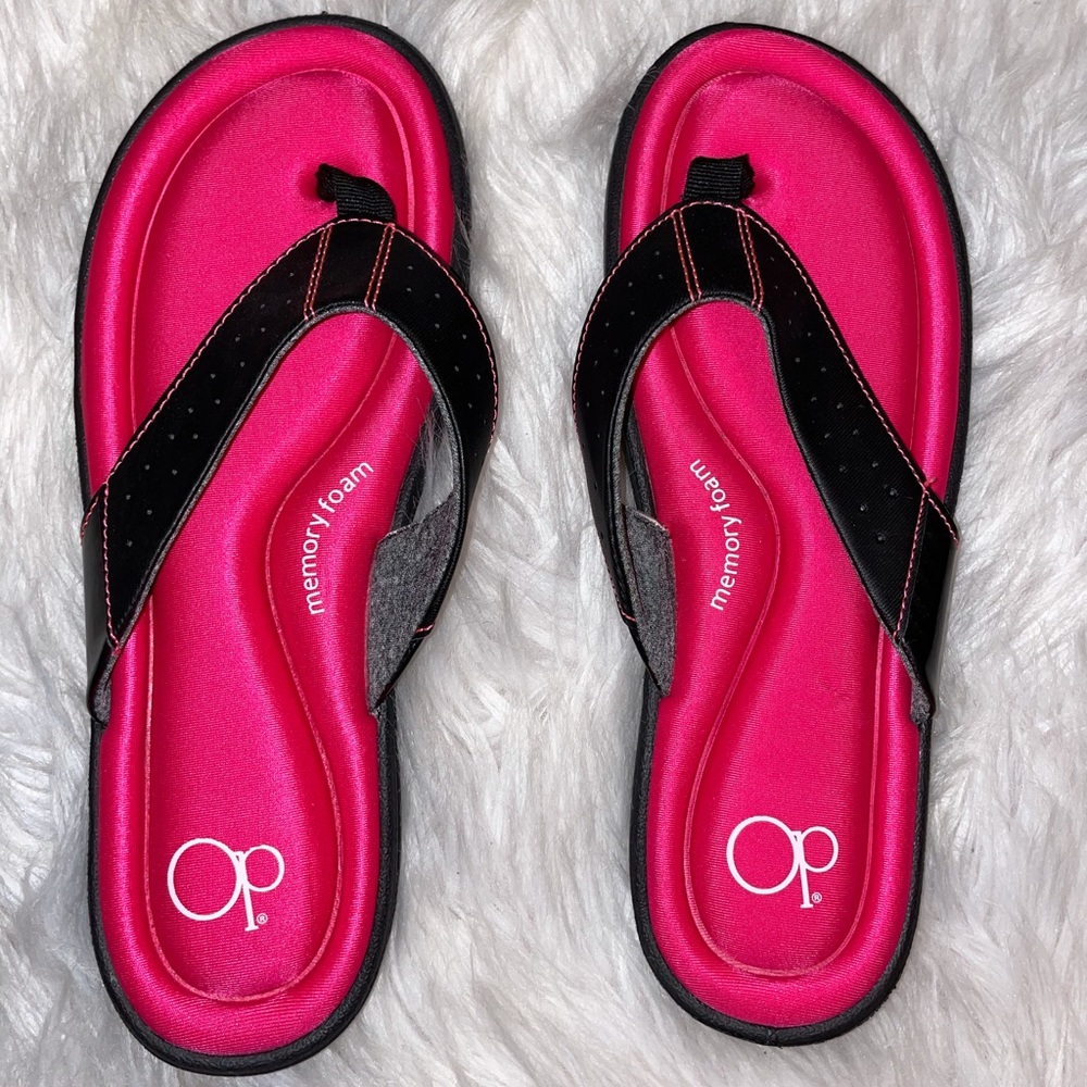 Ocean Pacific Women’s Memory Foam Sandal